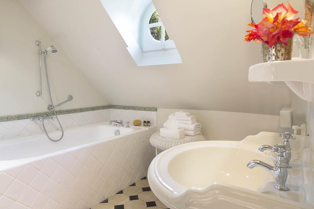 Bed and Breakfast Chateau De Beneauville Petiville  Номер фото